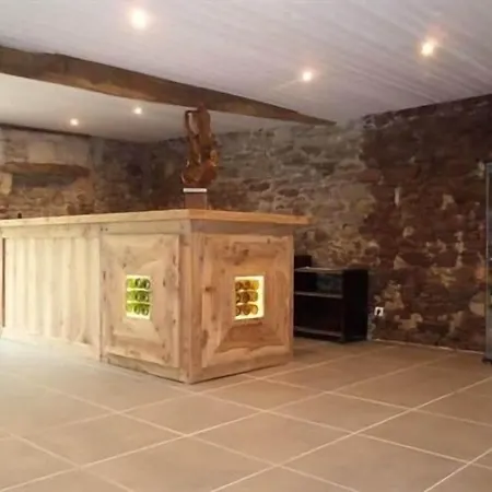 לינה וארוחת בוקר Chateau De La Galissonniere Le Pallet