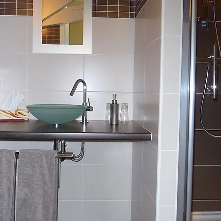 Alojamento de Acomodação e Pequeno-almoço Château De La Galissonnière 3*