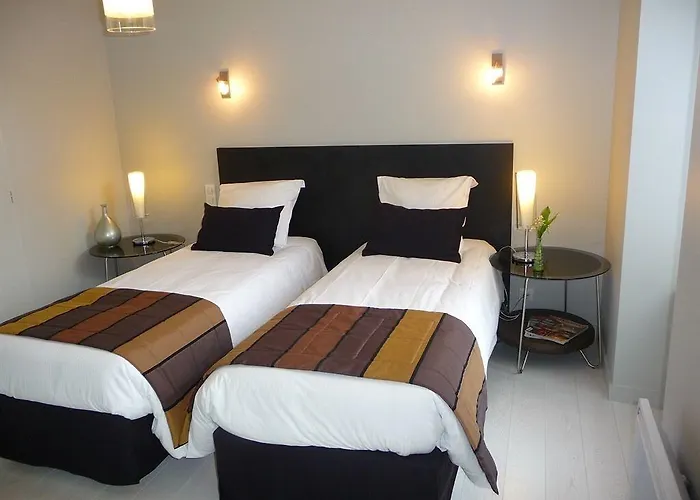 Chateau De La Galissonniere Bed and Breakfast 3*